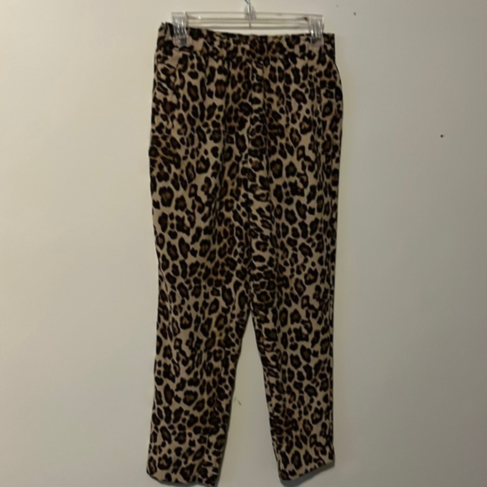 H&M Leopard Print Paperbag Pants w/ Pockets